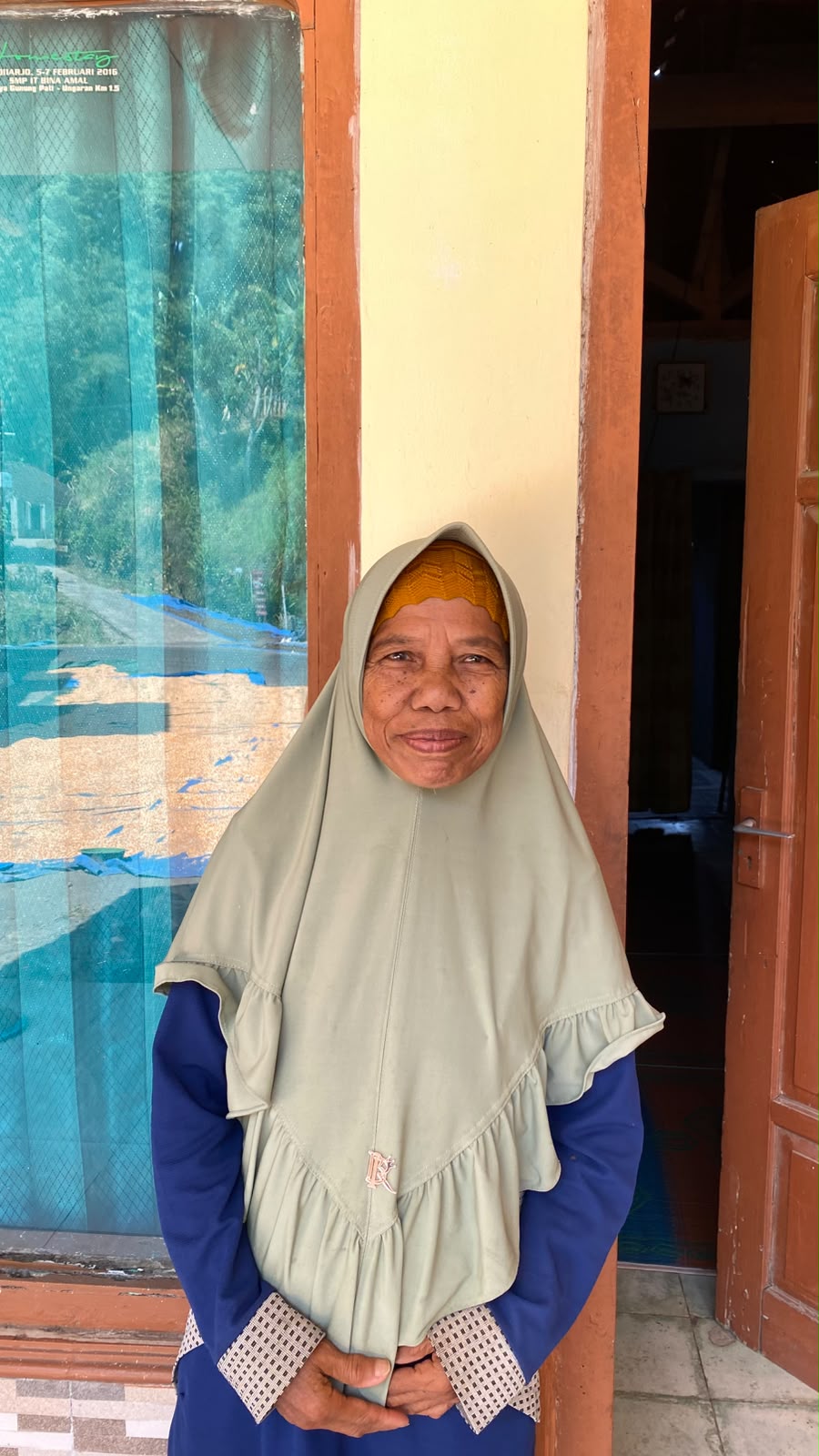 Bu Komariyah